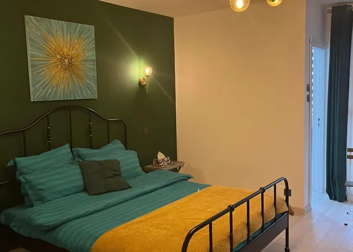 Zen Dristor Sector 3 Apartment